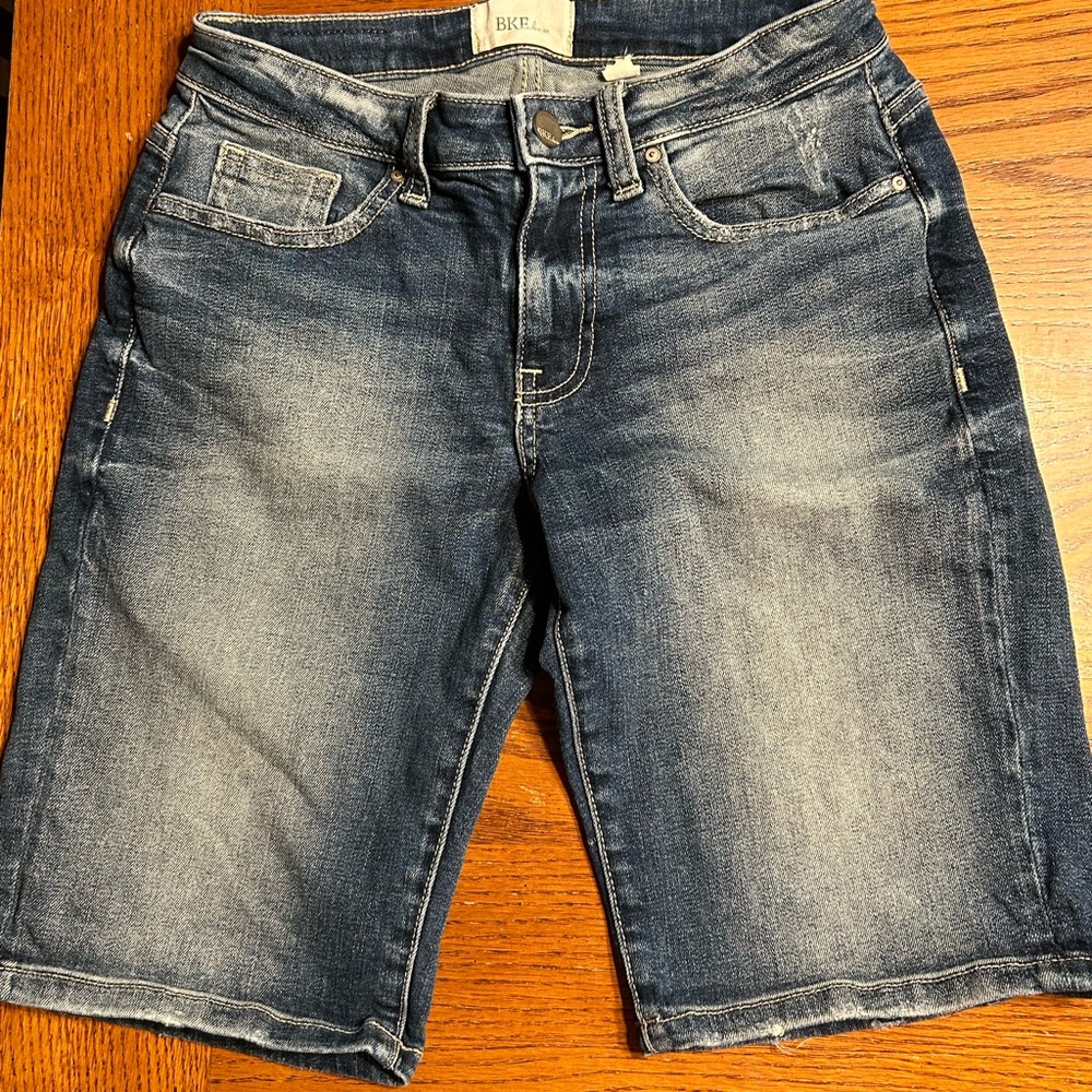 BKE Women’s/Girls Washed Indigo Denim Shorts size 25